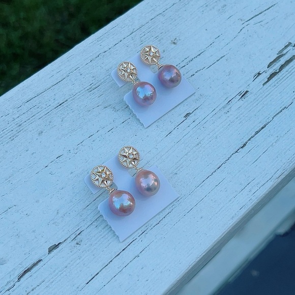 O64 Handmade Freshwater Edison Pearl Earrings - Picture 2 of 5